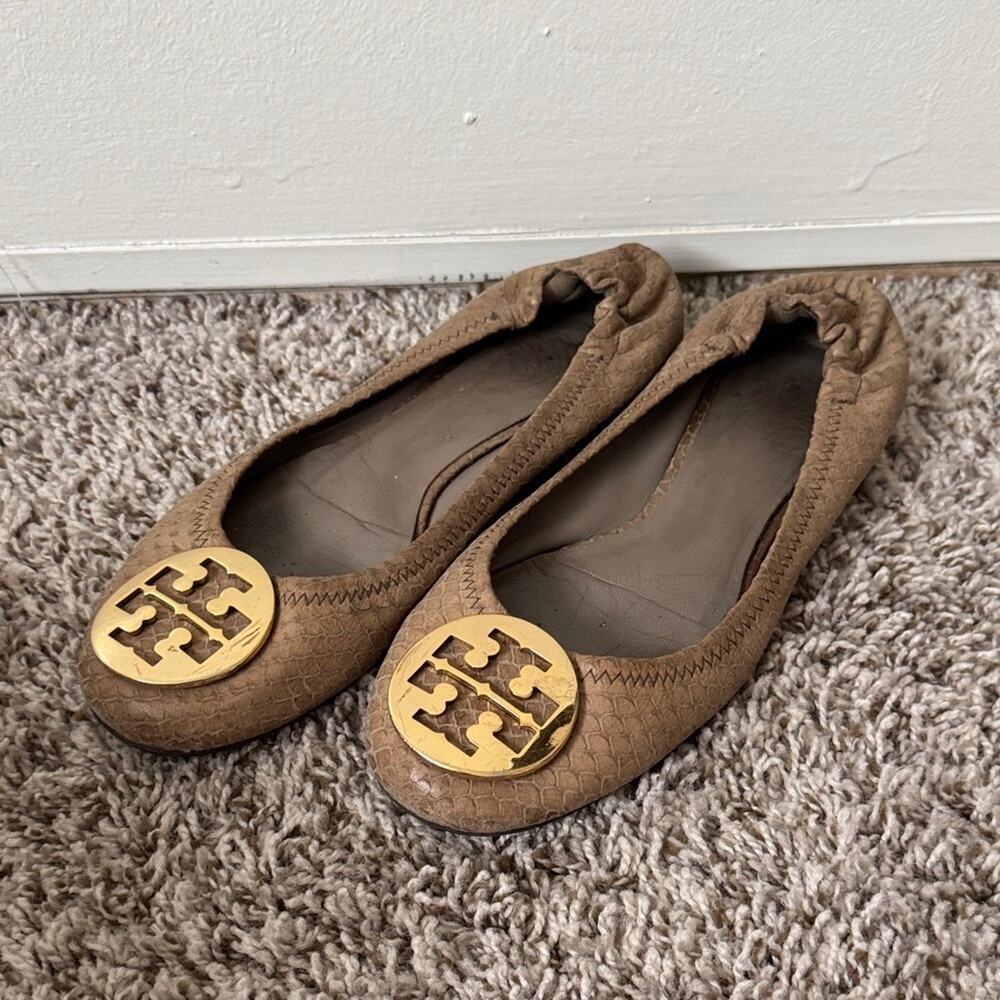 Tory Burch 8.5 Reva Tan Snake Print Flats with Gold Emblem